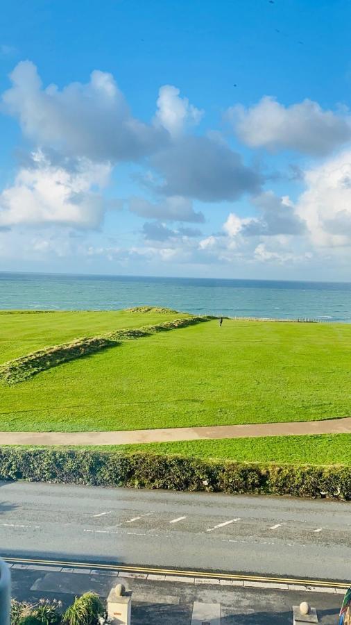 Stunning Sea Views, Luxury Apartment Beaches & Restaurants Are A Short Walk Away New Quay Eksteriør bilde